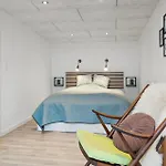 בית נופש In With Sauna *